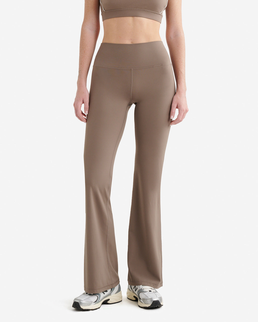Restore Stretch Flare Legging / FALCON BROWN