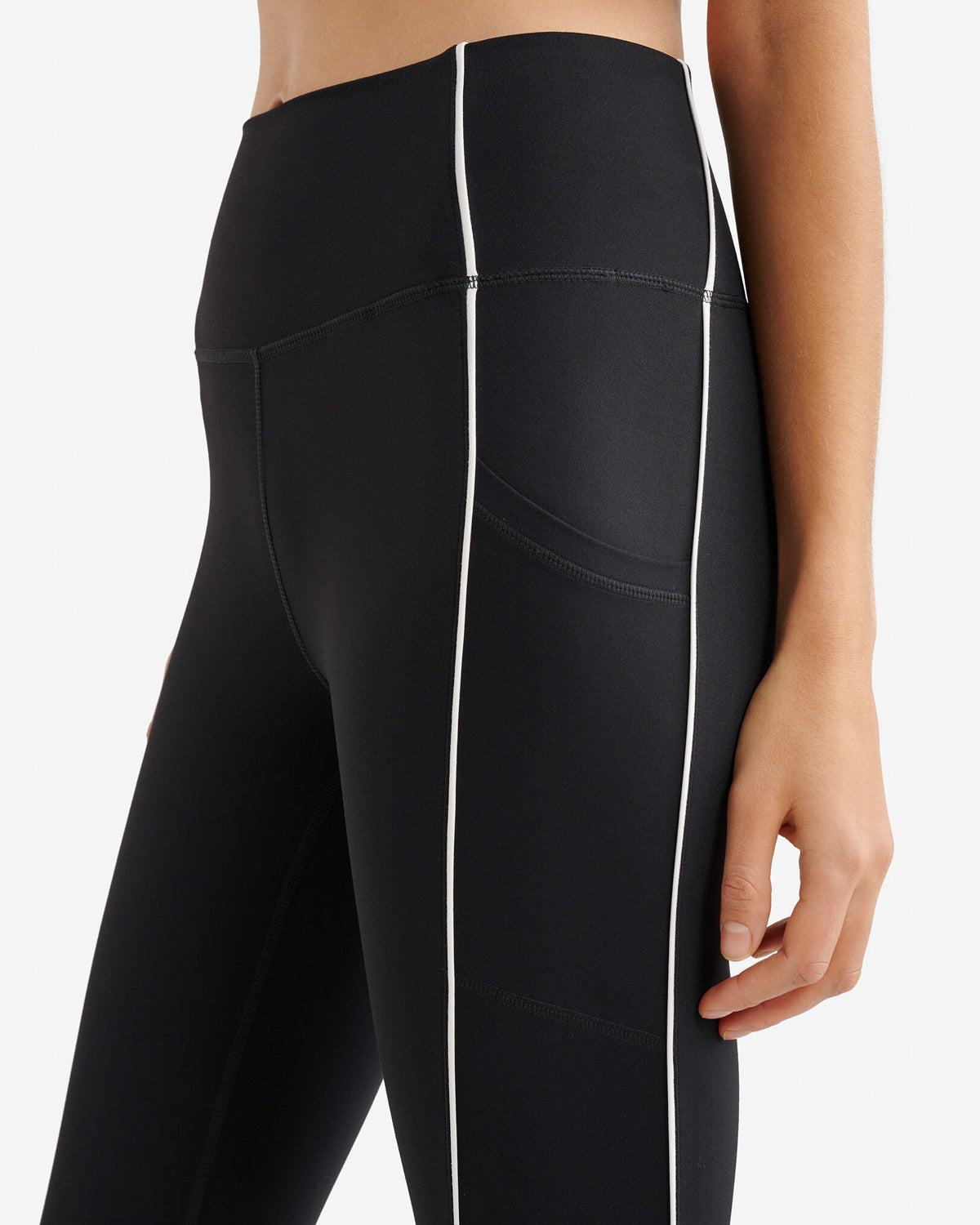 Restore Stretch Piped Legging / BLACK