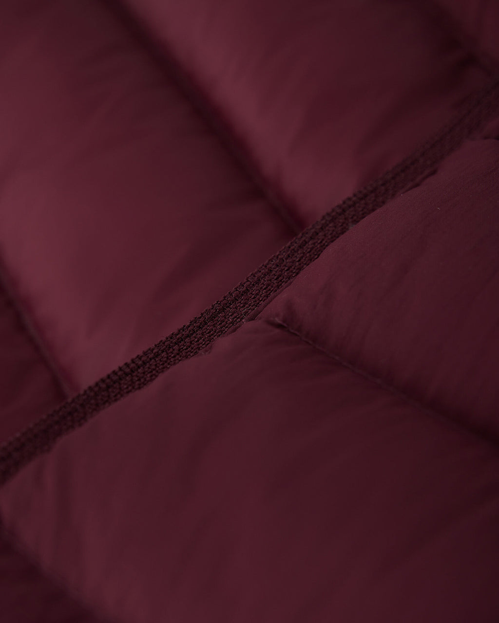 Down Packable Jacket / MAROON FIG