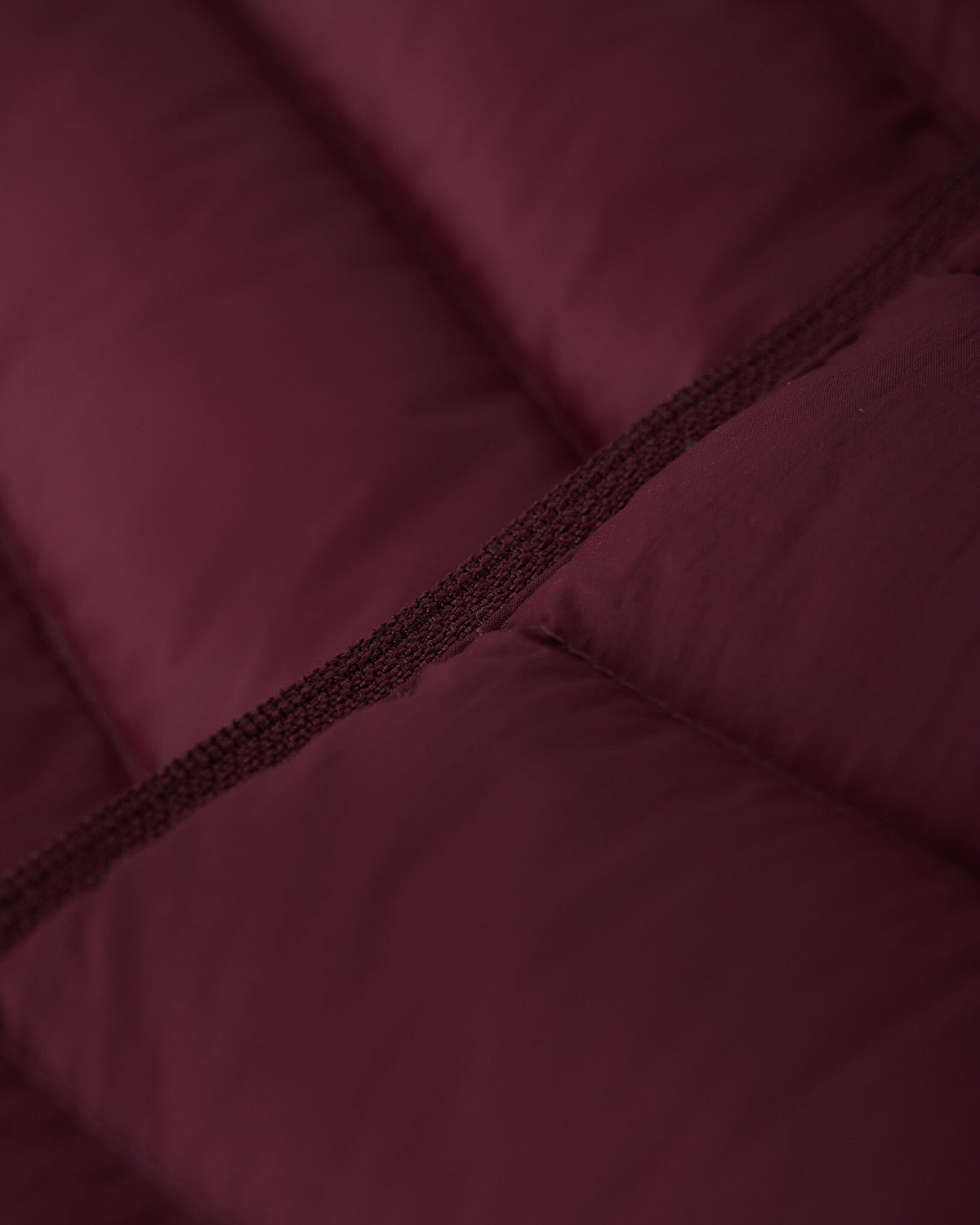 Down Packable Jacket / MAROON FIG
