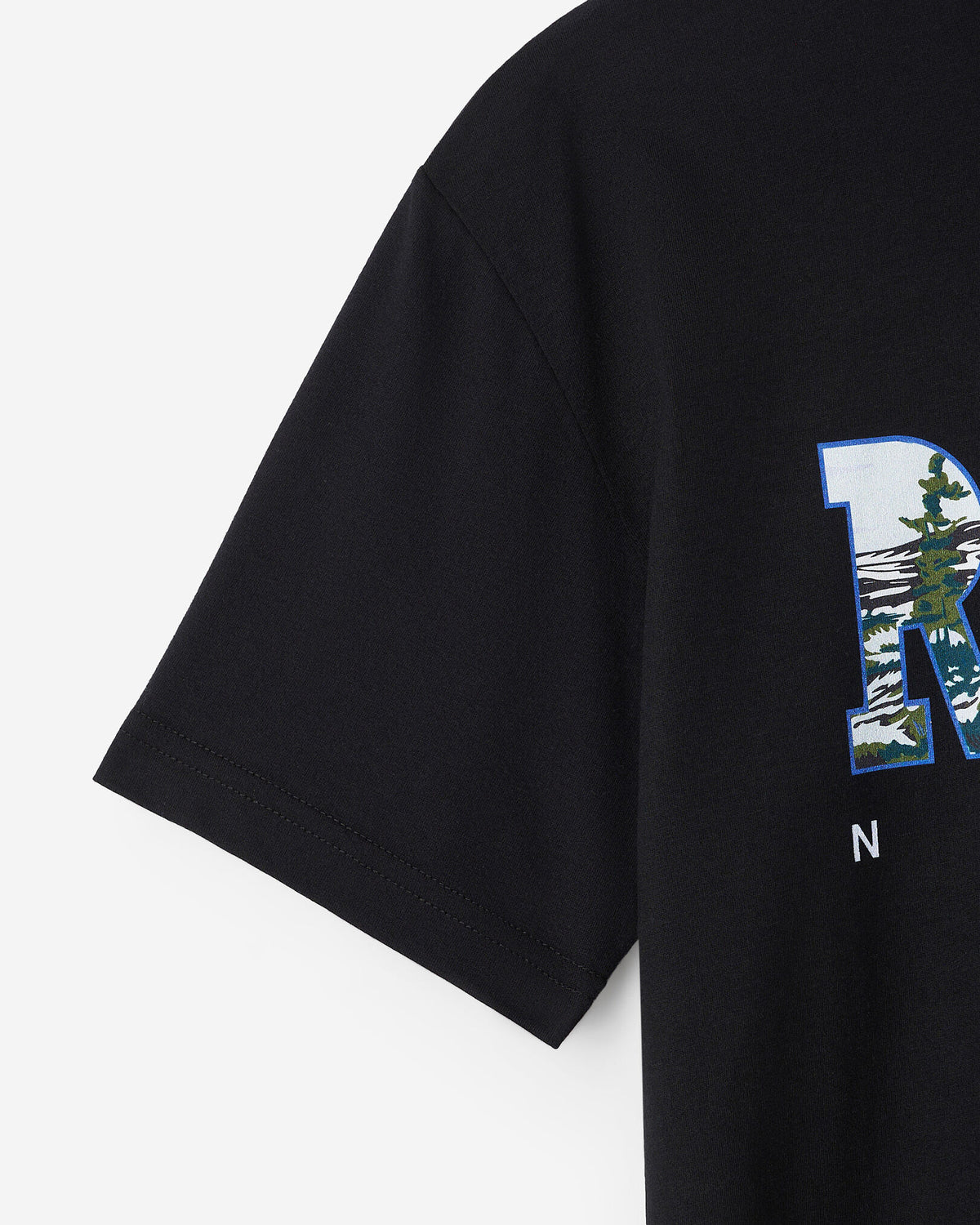 Greetings From North T-Shirt / BLACK
