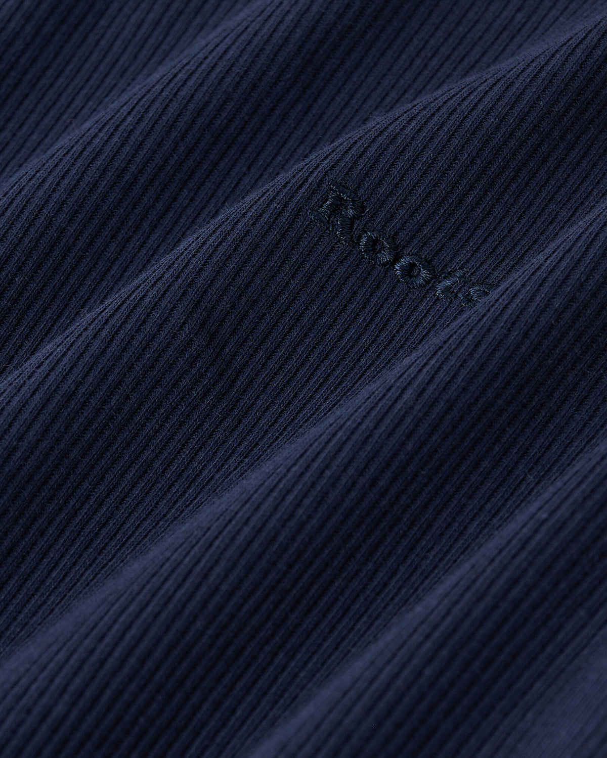 Roam Rib Fitted Long Sleeve Top / NAVY BLAZER