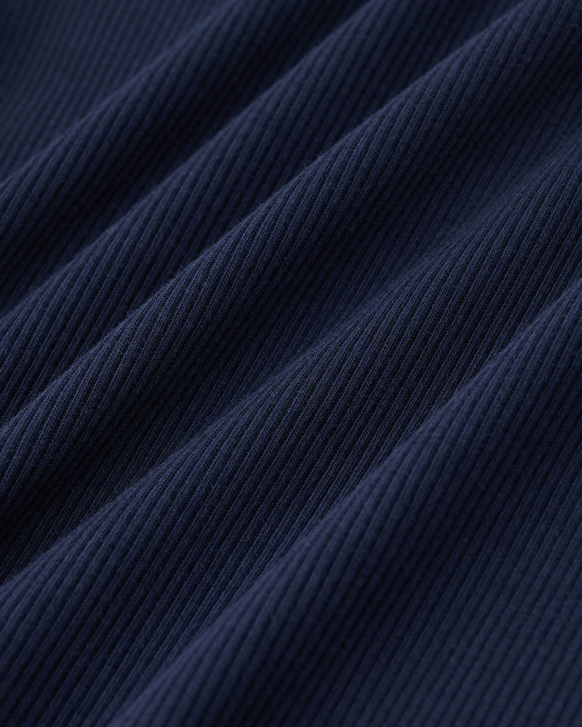Roam Rib Fitted Short Sleeve Top / NAVY BLAZER