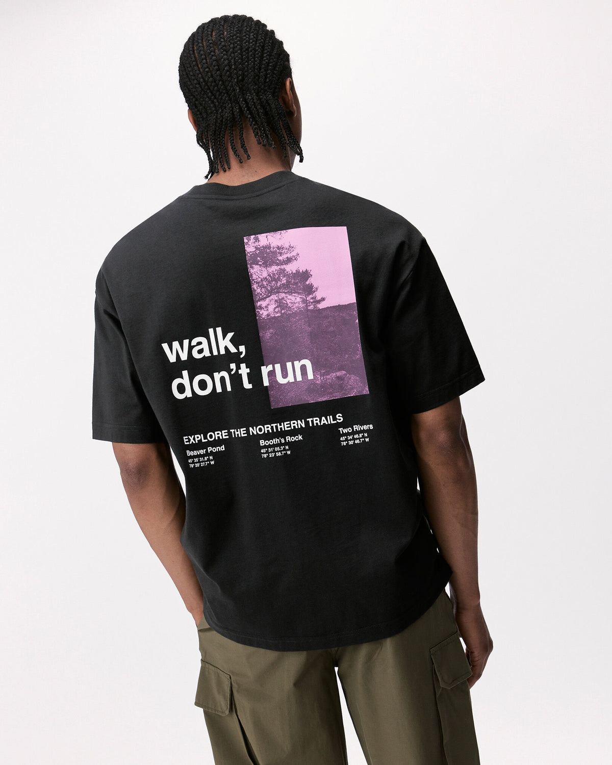 Mens Northern Trails T-Shirt / RAVEN