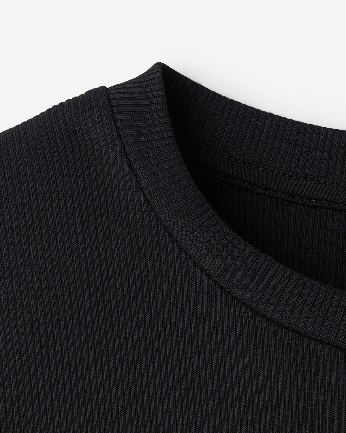 Roam Rib Fitted Long Sleeve Top / BLACK