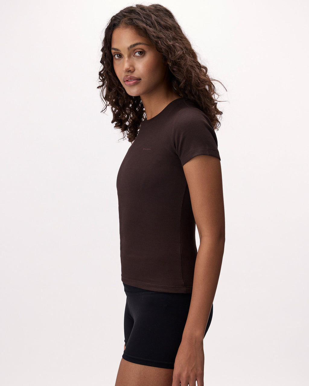 Roam Rib Fitted Short Sleeve Top / BLACK COFFEE