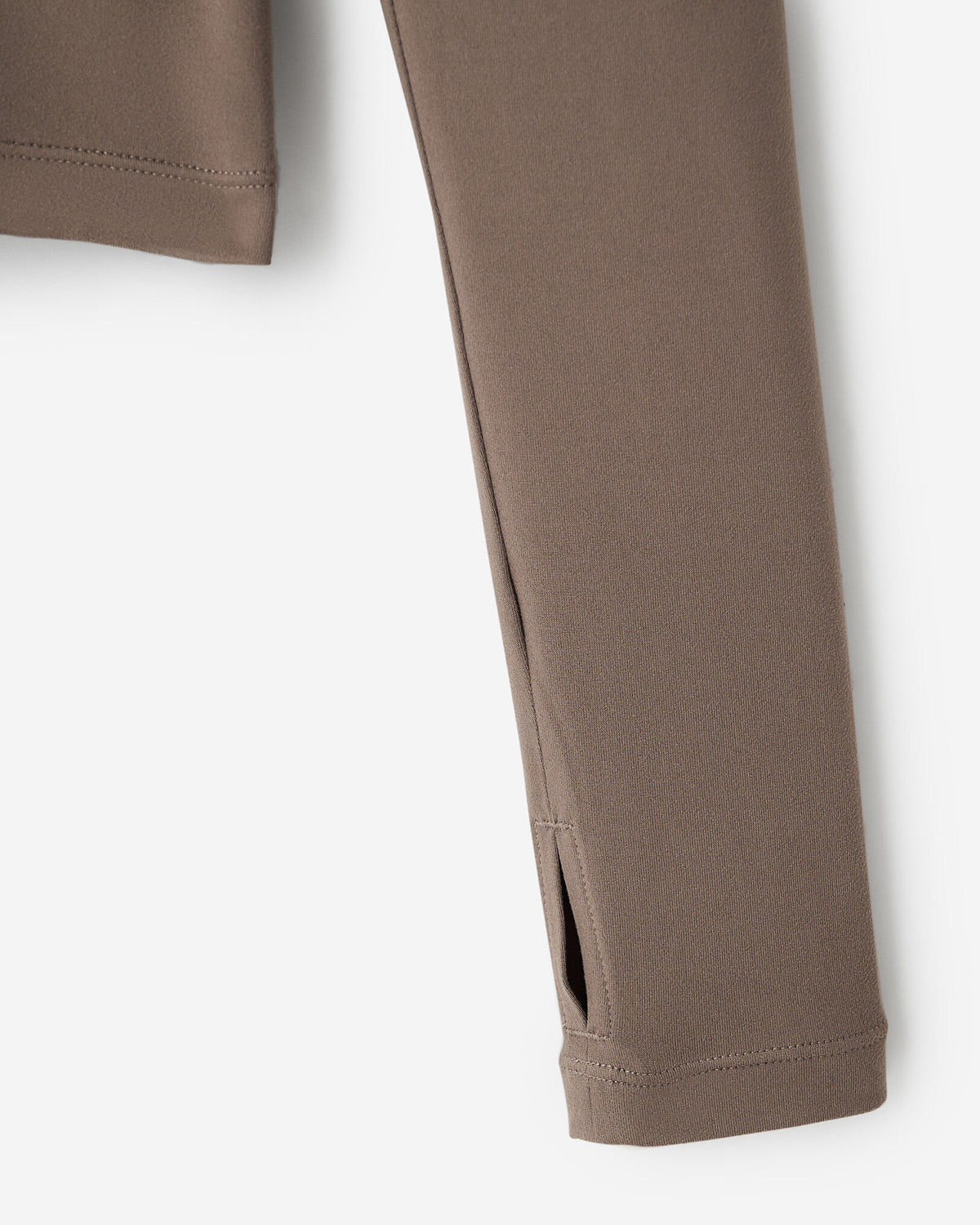 Renew Knit Long Sleeve Top / FALCON BROWN