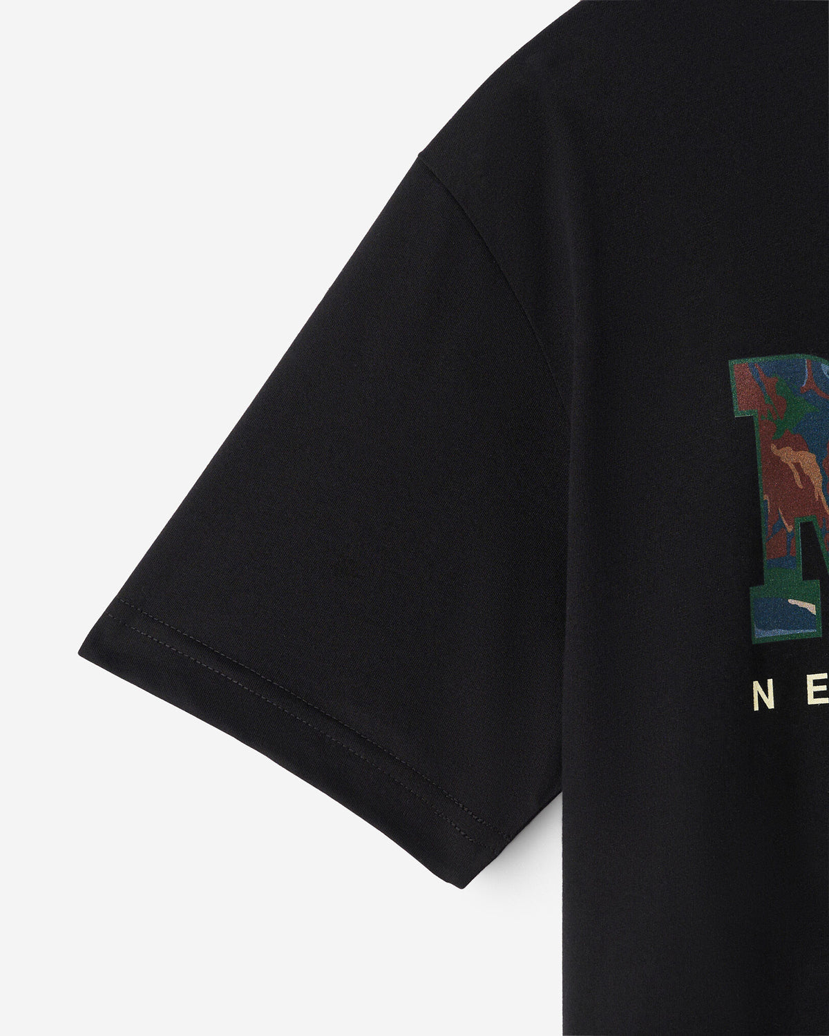 Greetings From The East T-Shirt / BLACK