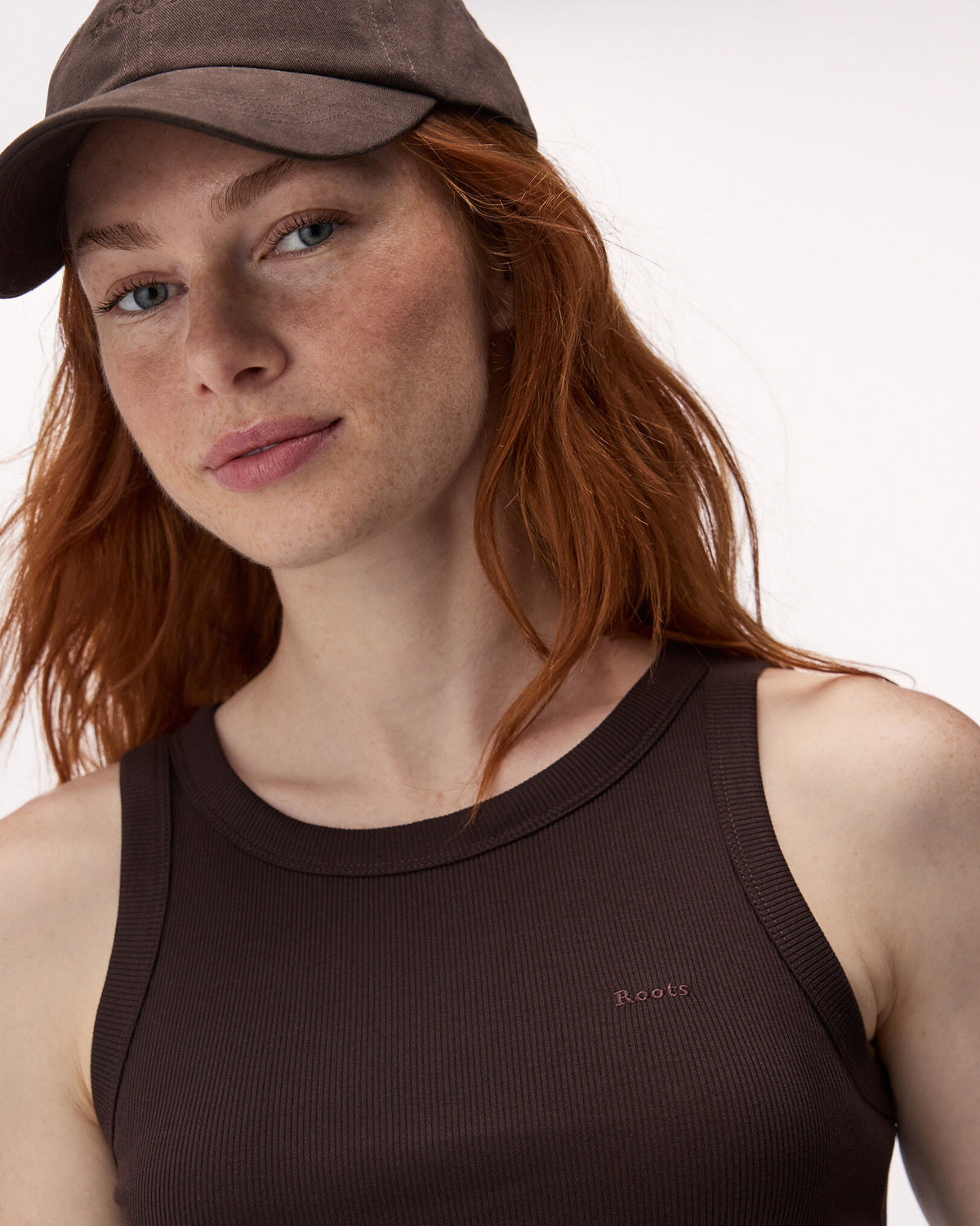 Roam Rib Fitted Tank Top / BLACK COFFEE
