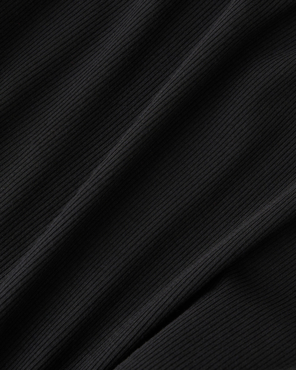 Rib Turtleneck / BLACK