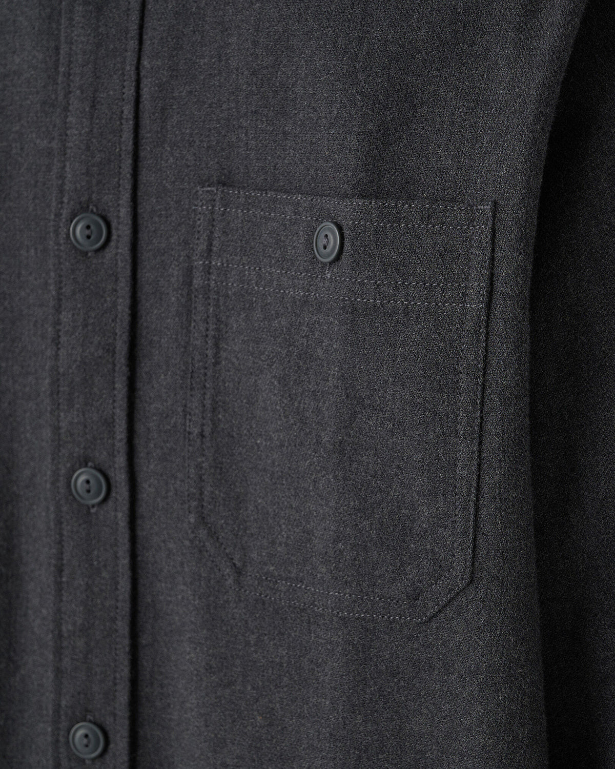 Bellwoods Herringbone Shirt / CHARCOAL PEPPER
