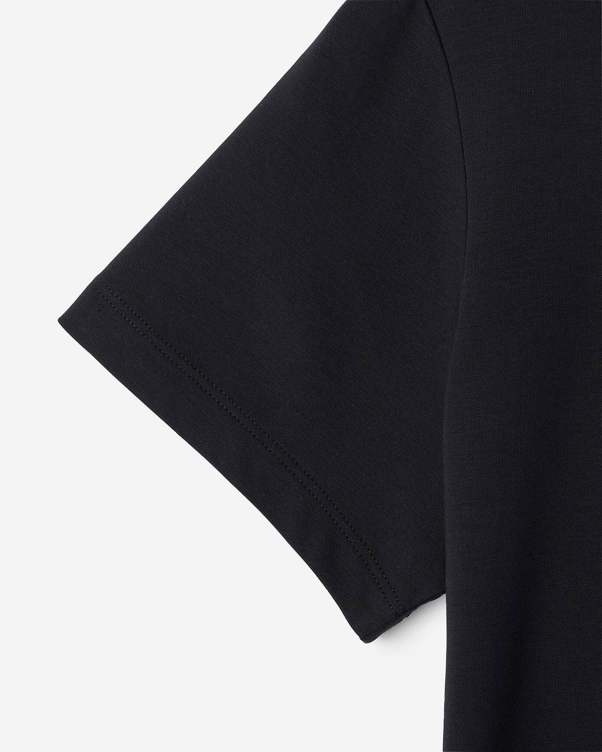 Active Knit Short Sleeve T-Shirt / BLACK
